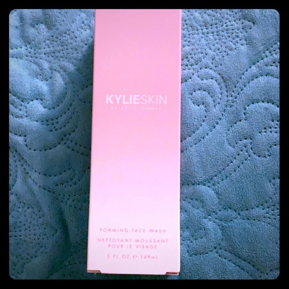 Kylieskin face wash